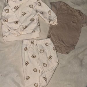 H&M Beige and Tan Bear Print Kids Outfit